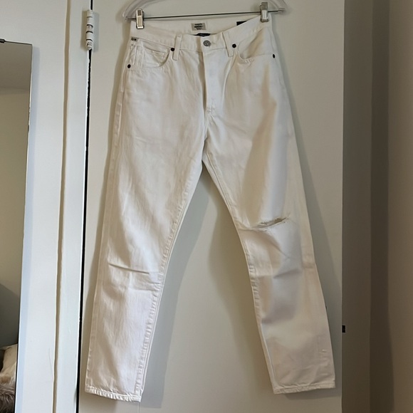 Citizens of Humanity Liya Distressed Denim - Classic High Rise Crop - Picture 1 of 8